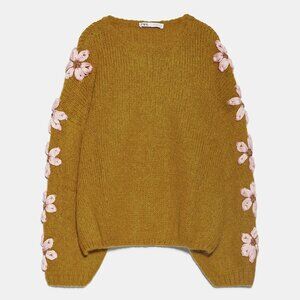 ZARA FLORAL EMBROIDERED OVERSIZED SWEATER